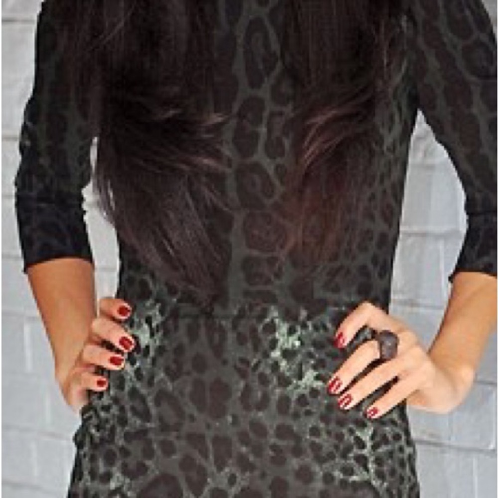 Dolce & Gabbana Mint condition! SILK Green Leopard Print Dress with back zipper. - Picture 7 of 16